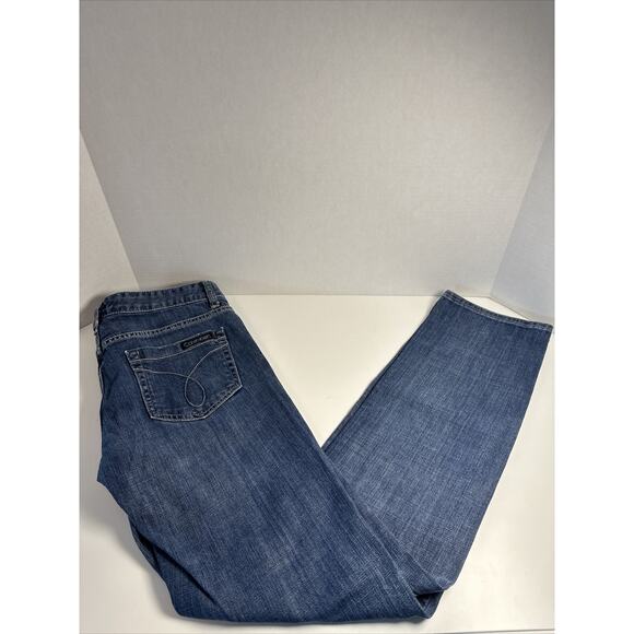 Calvin Klein Women's Size 6 Stretch Medium Wash Skinny Leg 5 Pocket Jeans - Picture 1 of 10
